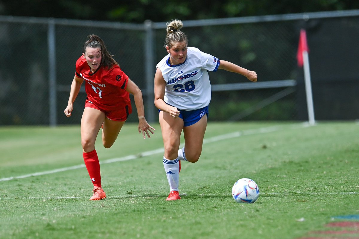 BlueHoseWSOC's tweet photo. ⚽️+📸=💙 https://t.co/7yQKywvHBQ