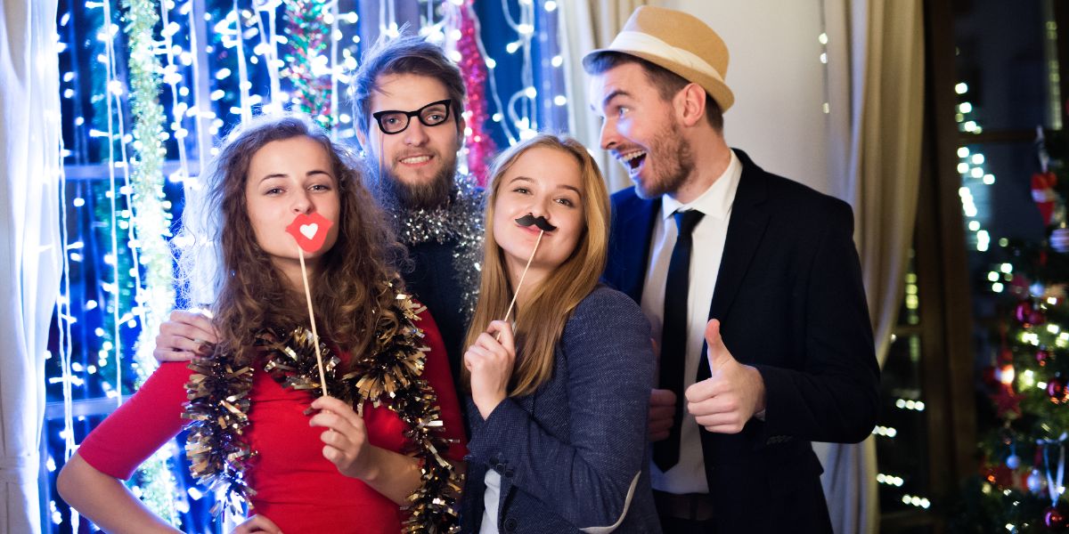 PartyPleasers's tweet photo. Why Have a Photo Booth At Your Event? https://t.co/0uIfyT7Diu https://t.co/VPXHo2Ebxm