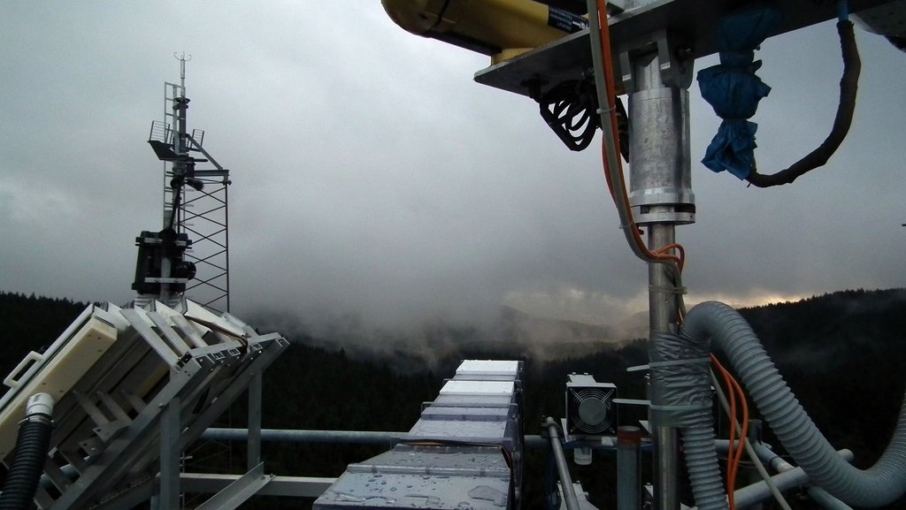TROPOS_de's tweet photo. 2 #Forschungsingenieure (w*/m*/d/x) für Einrichtung & Betrieb von #Atmosphärenobservatorien gesucht: https://t.co/n1vUhrXvw7 / #Schmücke Cloud Observatory (#SCO) bei #Suhl & #Melpitz bei #Leipzig / @LeibnizWGL via @ACTRISRI / #ScienceJobs #ACTRISD #Jobs / Master als #Ingenieur:in https://t.co/aw09RwuqZL