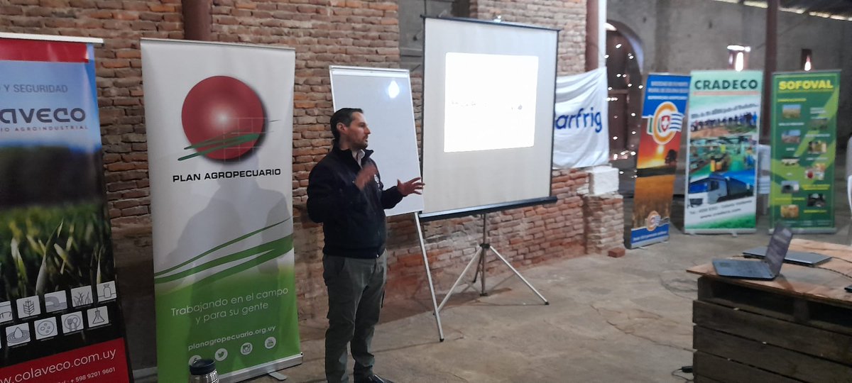 PlanAgro's tweet photo. 3er. día Curso "Uso estratégico de la suplementación en ganadería de carne"en📍Ecilda Paullier,San José
Programa de capacitación y entrenamiento,en el marco del convenio con @marfrig_uy
Hoy con Ing. González #COLAVECO; @GermanAPVet #PlanAgropecuario y Dr. Patetta @fomentocolsuiza https://t.co/AMhF47hAsN