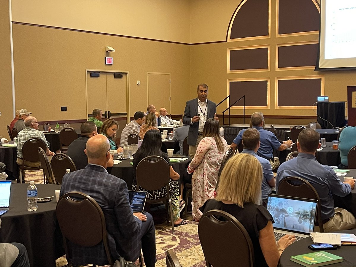 Closing our joint Leadership Symposium program in partnership with <a href="/ksuaccc/">ACCC</a> covering Themes in Agriculture from the VP of Economic Research from @GAVILON_ Ankush Bhandari. #kscoops