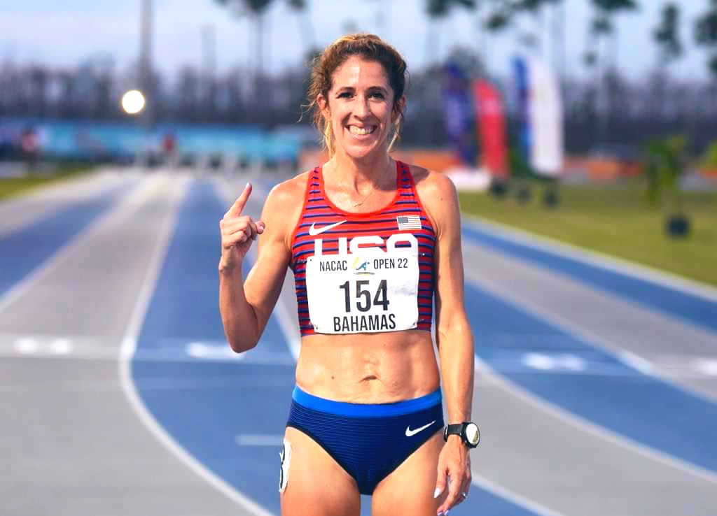 Steph_Rothstein's tweet photo. 2006 I won the under 23 NACAC 10,000m at age 22. 16 years later I won it at age 38. In between I moved 3 times, had 3 coaching changes, had 2 babies, missed making teams, moved to the marathon, came back to the track. This sport will test you. Test it back! 
📸 @athleticsnacac1 https://t.co/7sdXrmrkQb