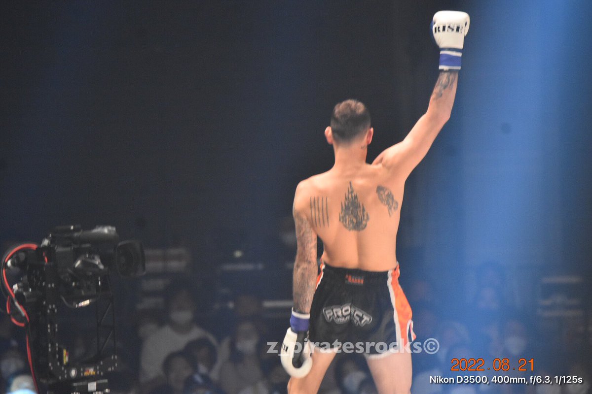 z_piratesrocks3's tweet photo. #一眼レフで撮ってみましたz
#RISE_WS
#ChaddCollins
#チャドコリンズ選手
#Kickboxing
#キックボクシング
#RISE https://t.co/9I42LOnnPu