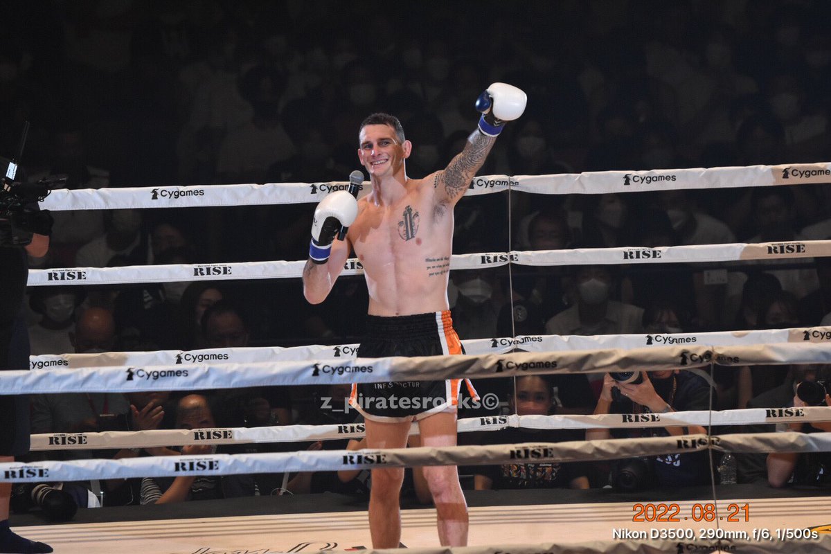 z_piratesrocks3's tweet photo. #一眼レフで撮ってみましたz
#RISE_WS
#ChaddCollins
#チャドコリンズ選手
#Kickboxing
#キックボクシング
#RISE https://t.co/9I42LOnnPu