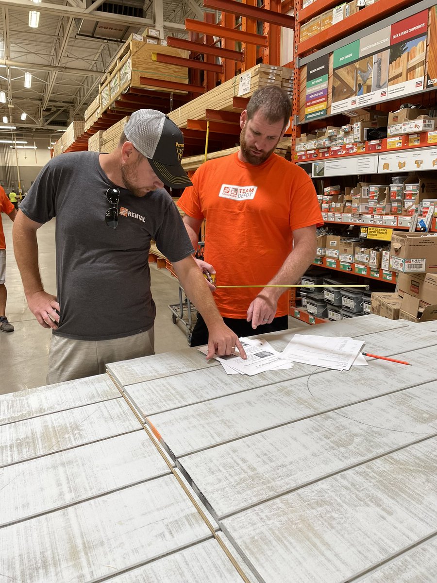 stjohn_c's tweet photo. LE Equipment Rental ND Team building a playhouse for brother &amp; sister. #4theWin #HomeDepot #THDRental @RPorterHDRental https://t.co/2Z14LCbHXe