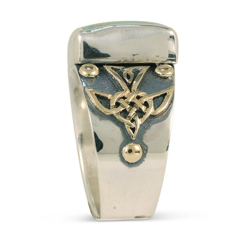 CelticJewelrySF's tweet photo. 1/ This One-of-a-Kind Natural Turquoise Swallow Ring features graceful Swallows crafted in golden Celtic knotwork. They serve to remind you of the joyful moments in life — the lingering of peaceful summer evenings, or the freedom...

#CelticDesignerRing https://t.co/f2FJIkYYAa