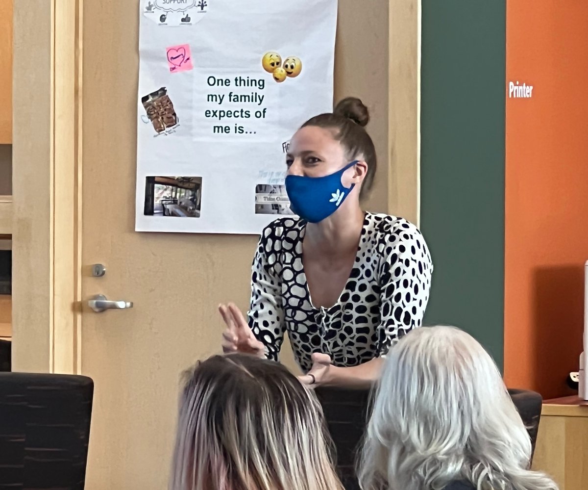 clubob9's tweet photo. Meeting new colleagues and reconnecting with old friends @A2_ClagueMS as teachers and staff get ready for 22-23. #YouBelongA2 #WelcomeBackAAPS @A2schools @A2SchoolsSuper https://t.co/kBnML3iShS