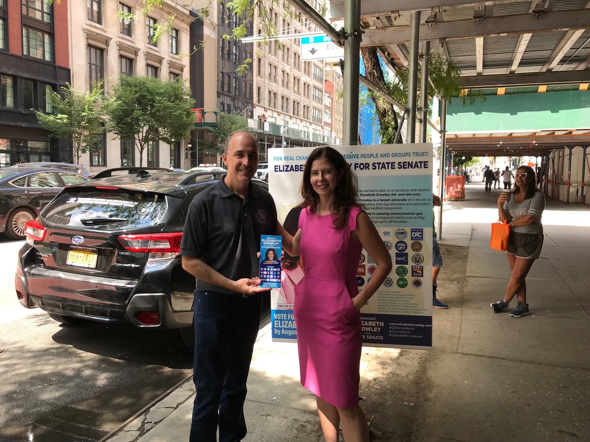We’re out here with <a href="/ElizCrowleyNYC/">Elizabeth Crowley</a> because she has the vision and experience to take on the enormous challenges ahead on behalf of working families in Queens #SD59. Polls are open until 9pm– join us and #VoteUnionStrong! #NYCLaborVotes
