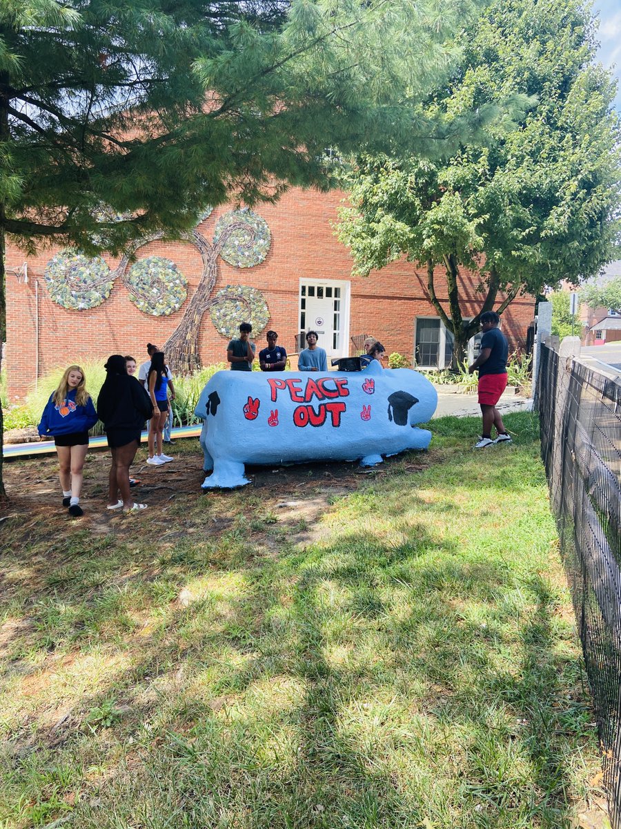 Seniors envisioning a new design for the Hippo. #mfsclassof2023