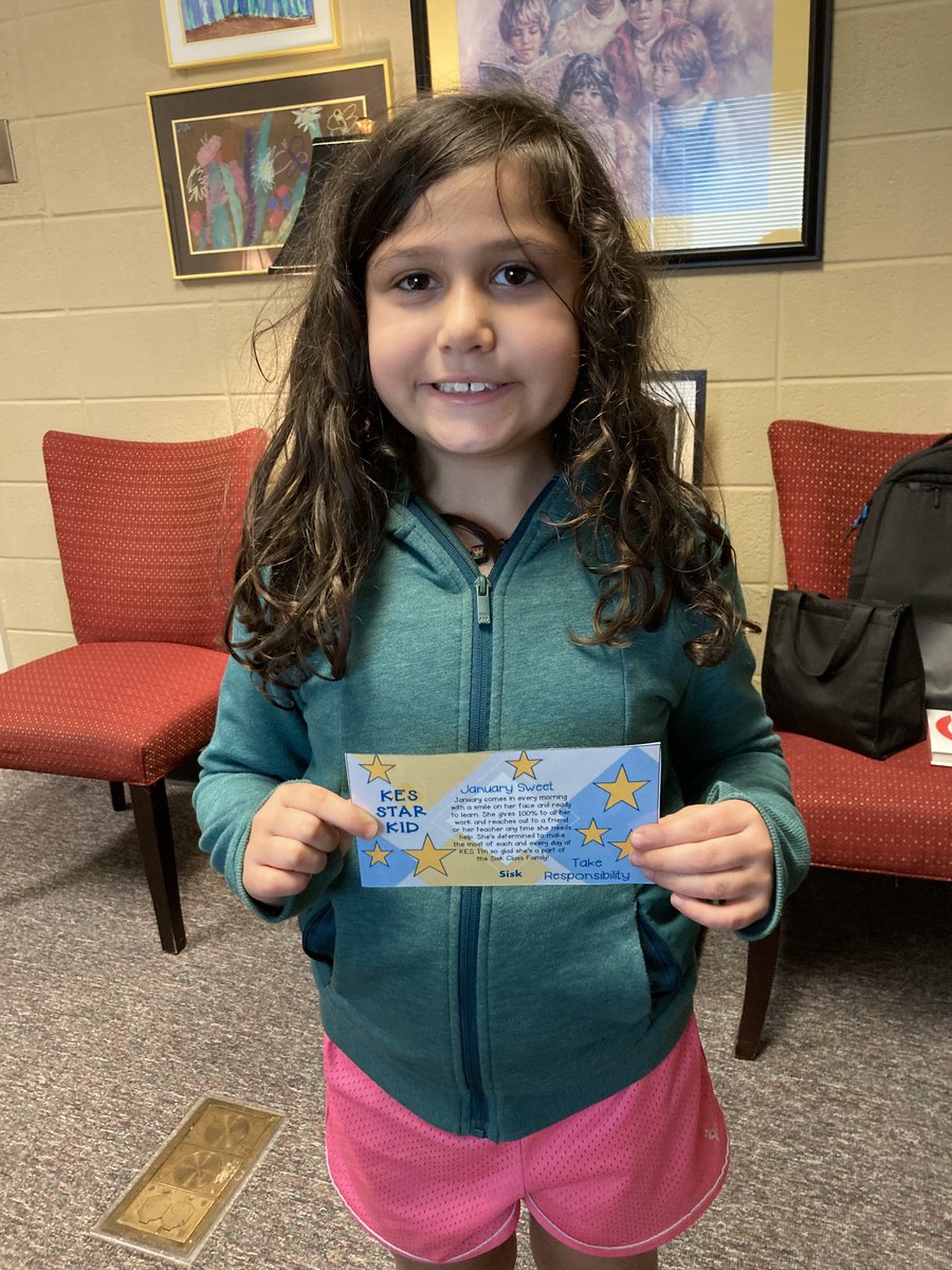 PrincipalKenne1's tweet photo. Celebrating January for KES Star Kid- so proud to make a positive call home to mom😊❤️ https://t.co/R4diow6gOS