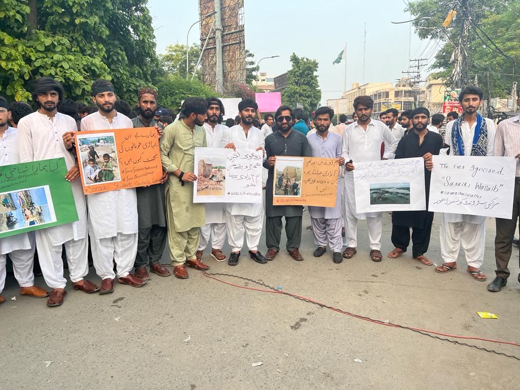 Bilalkhan1618's tweet photo. NGOs should be given access to Dera Ghazi Khan, Rajan Pur and its adjoining areas for rehabilitation.
#SaraikilivesMatter https://t.co/H9tAiymVpr