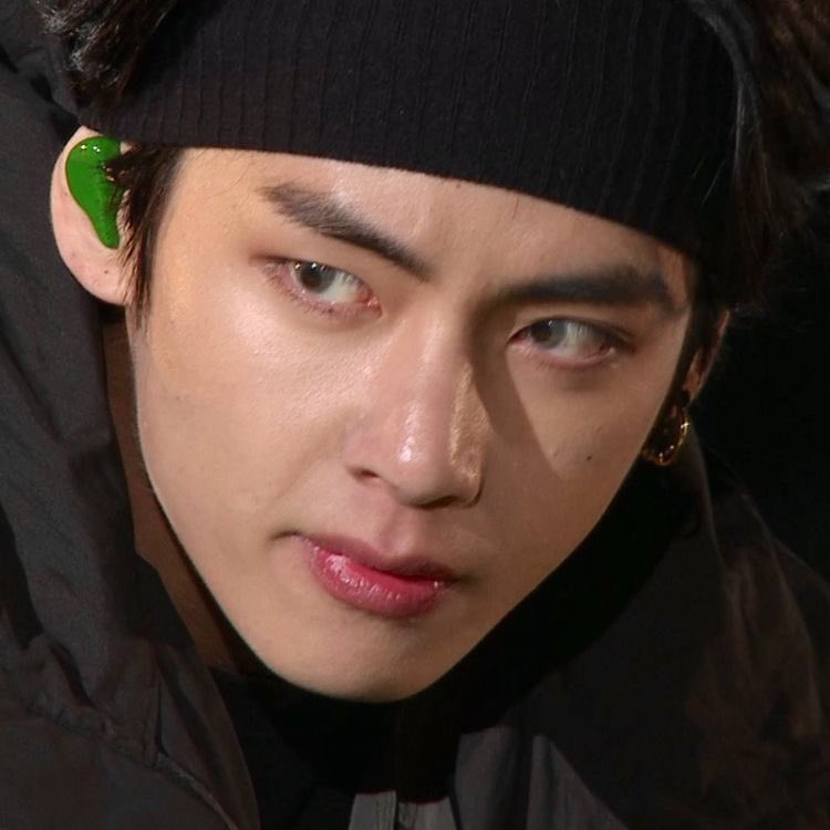 vkooks_hoe's tweet image. J'vais passer le diner comme ça.