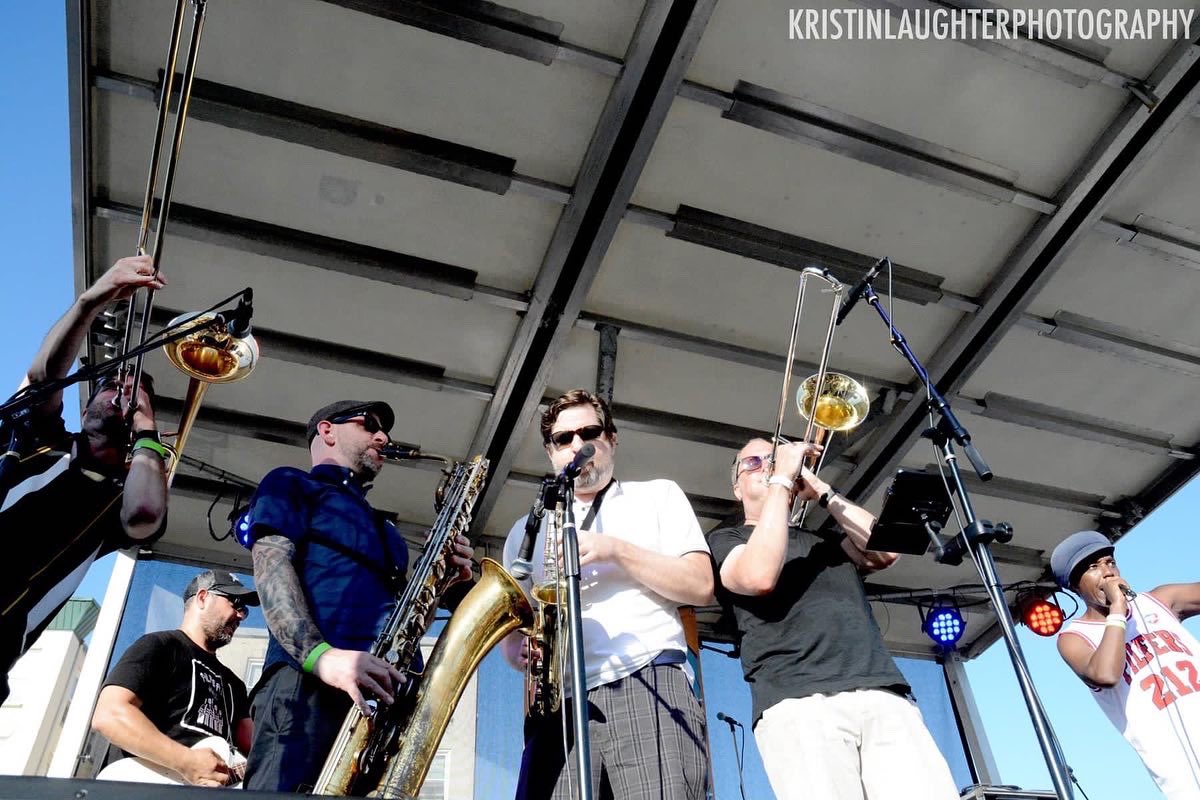 selectorM2's tweet image. More #SkaattheShore pics by #kristinlaughterphotography #Pietasters #Pilfers