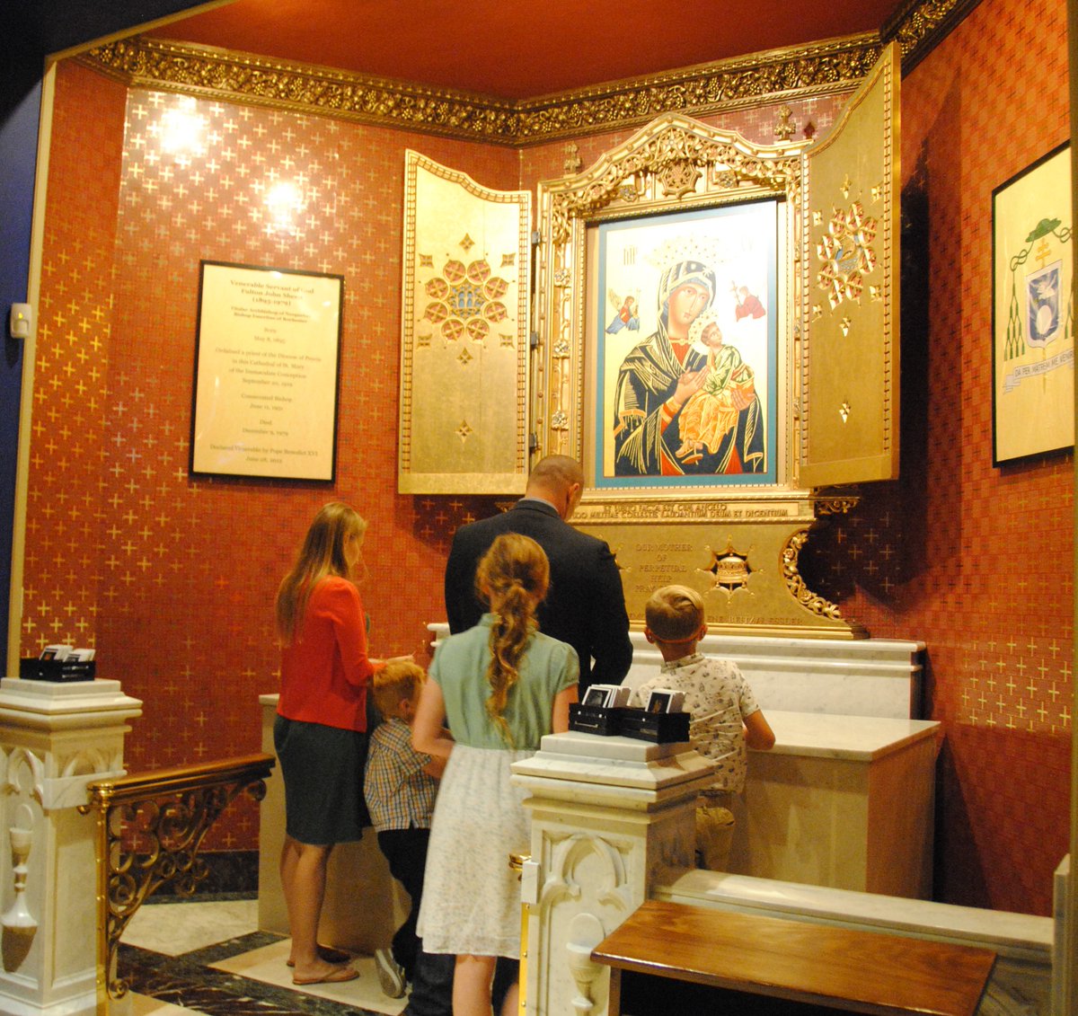 Archbishop Sheen tweet media