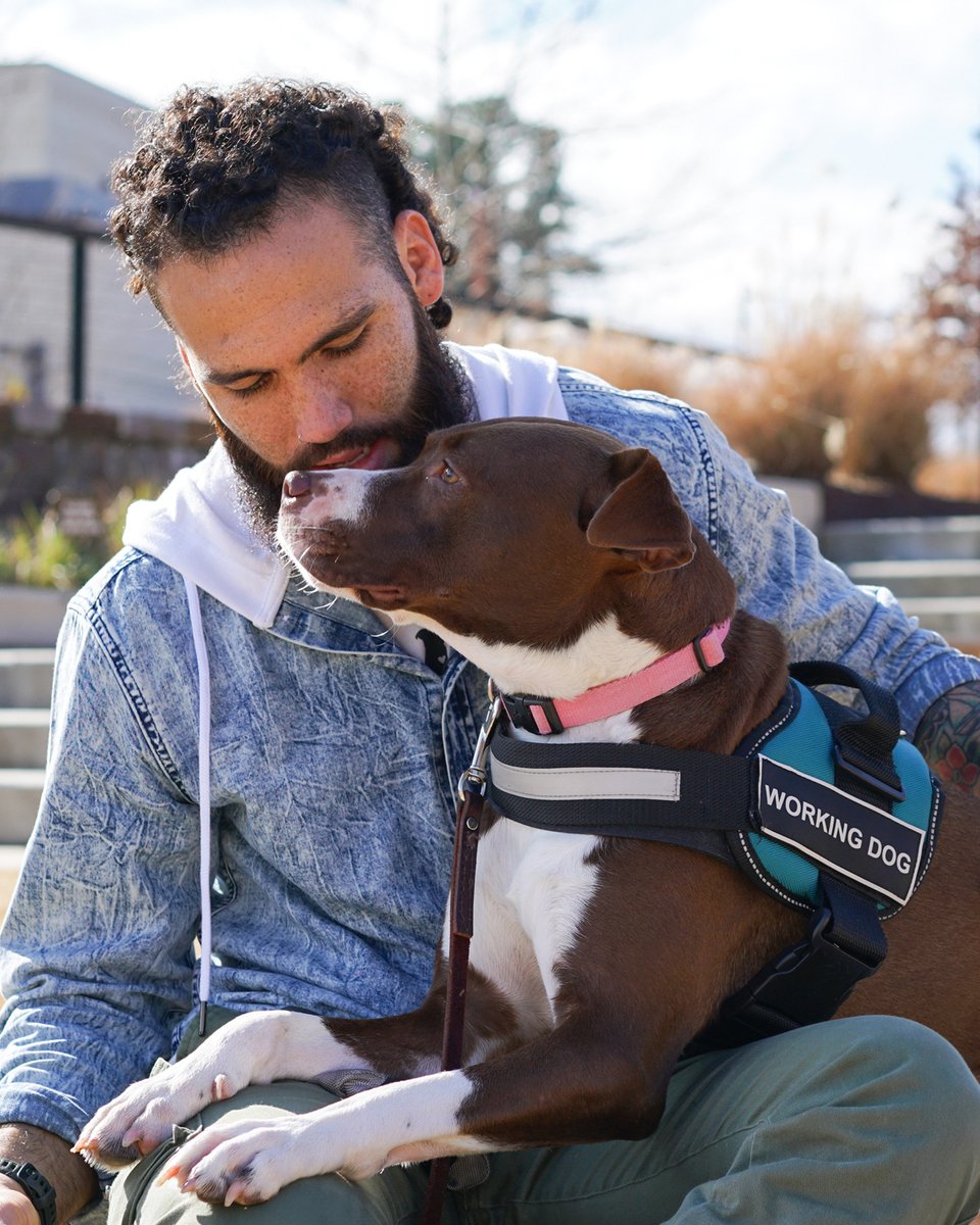 ✌️ vastly underserved populations.
✌️ urgent community crises.
☝️ common solution.
We run for Operation Sidekick!

Learn more about them. 👉bit.ly/OpSidekick