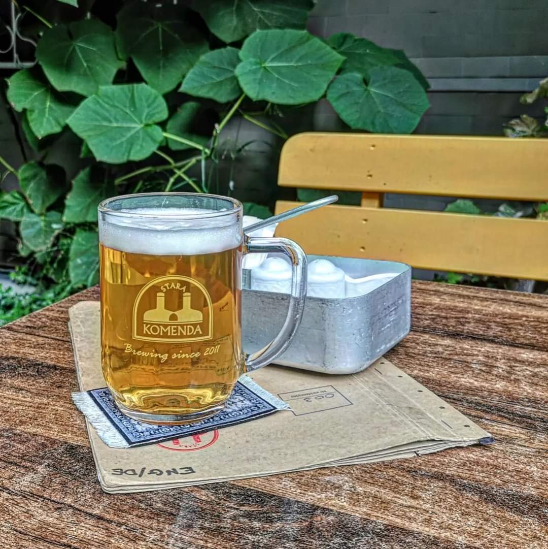 brunnenbraeu's tweet photo. Stara Komenda - Jasne / Pils (***,) 5,6%
#beeronthecarpet
#starakomenda #jasne #pils #pilsner #pilsener https://t.co/HIQmGKvodo