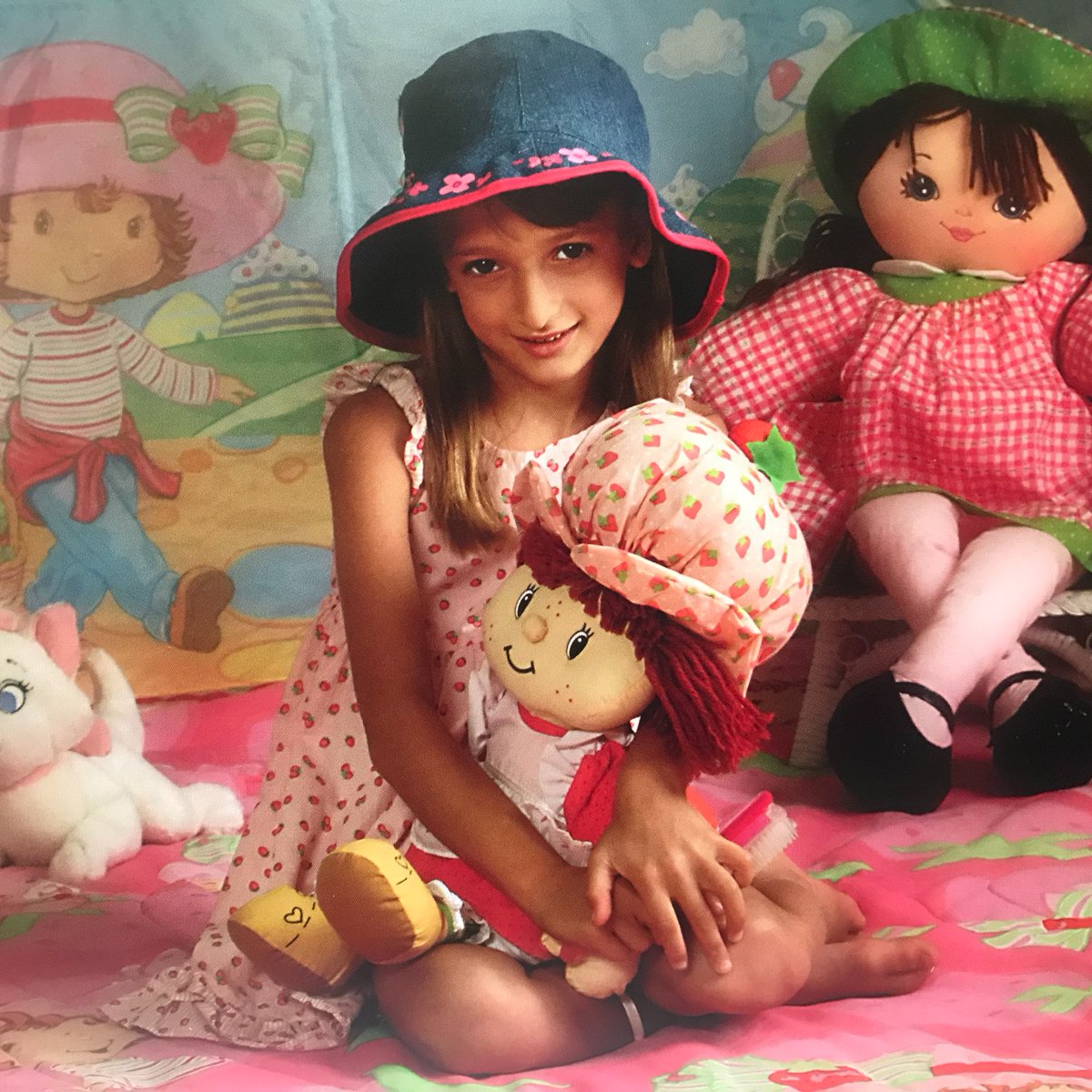 DebbeMagnusen's tweet image. This Rescue Baby had been born at a hospital when she was barely over a pound &amp;amp; a half. A woman from church called to say there was no one to take this precious little one home. Project Cuddle was able to find a wonderful Rescue Family to adopt &amp;amp; love her. 

#projectcuddle