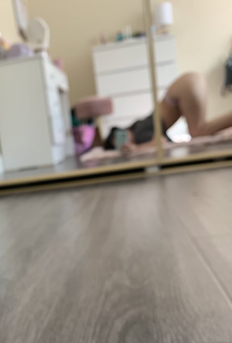 if the sun is up, so is my ass 🌞 https://t.co/t1UGt69V4y