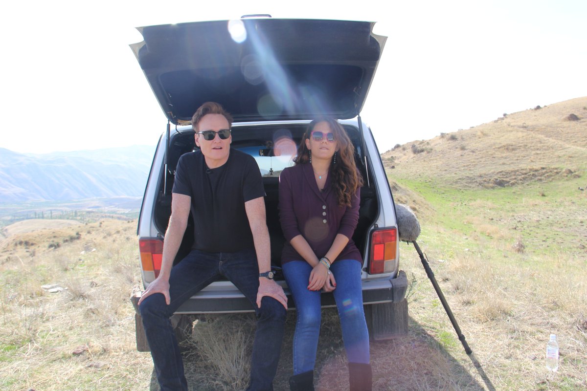 vgrec's tweet photo. Conan O'Brien's assistant @sonamov is on Q today! Come for the office pranks. Stay for the insight on fulfillment at work. #kedakai

🔊 https://t.co/isg22hiNA6 https://t.co/q0zvliTG2I
