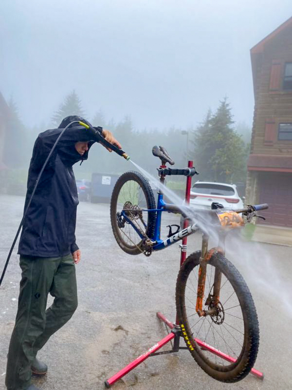 MBSdurango's tweet photo. Many of our customers have been wondering where Nik has been for much of this summer.
Nik has been travelling the country with @bearnationalteam to keep all of their riders going through practice runs and race days, working through many nights followed by early mornings. https://t.co/kEhnYImZvT