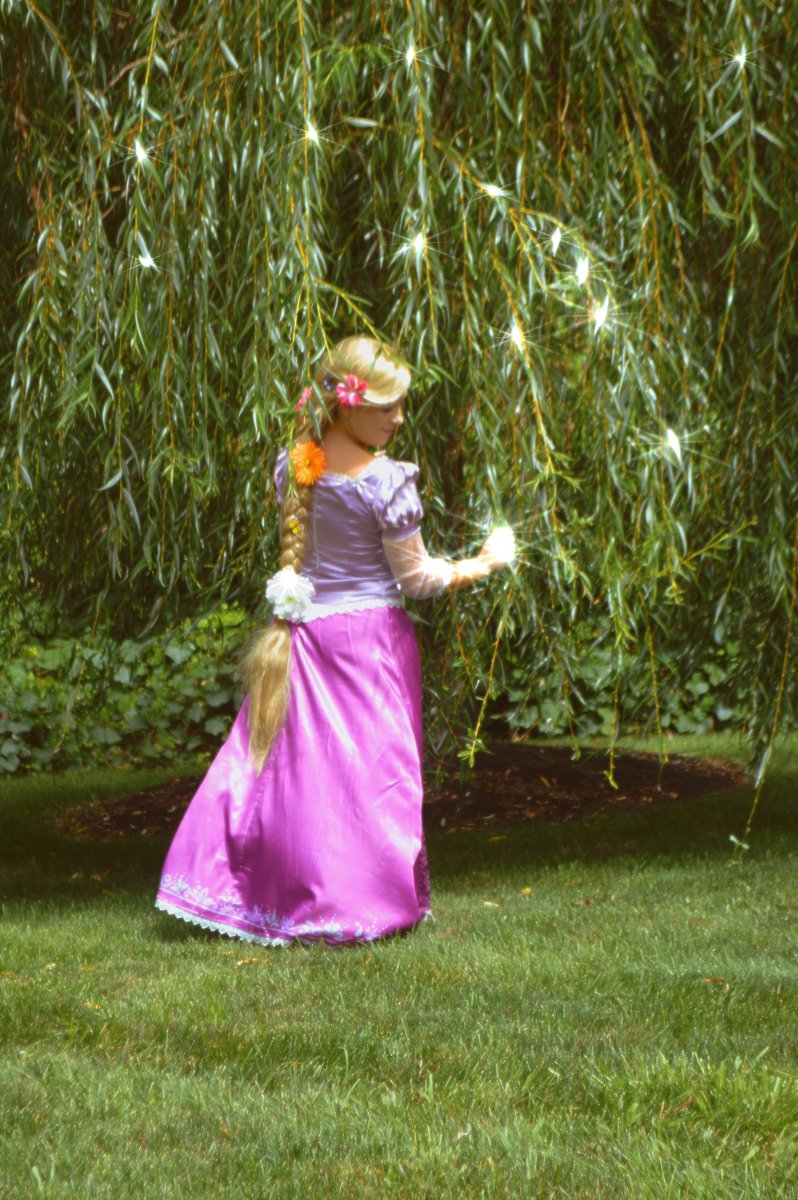 MyOwnMagic_'s tweet photo. Just feel that summer breeze, the way it’s calling me! 💜✨🌸☀️
••
Finally get to share Rapunzel’s photoshoot! Thank you once again to the amazing Debbie Corsiglia Sparks for the pictures!
••
Be sure to book Rapunzel to get tangled up in some fun! https://t.co/Bxplp0R9ww