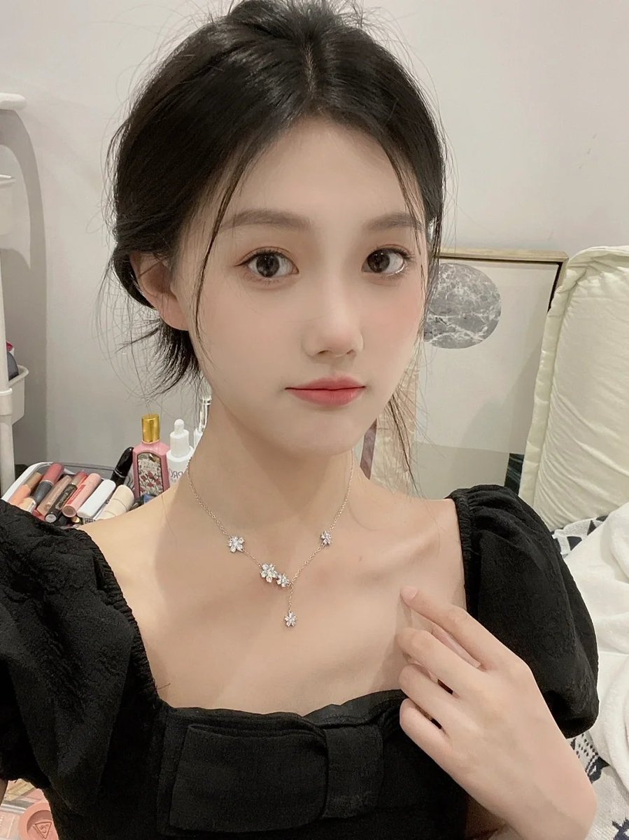 Sturt1O's tweet photo. 最近下面一点湿了，找个狗狗帮我舔一下，回复附近的，#同城下线 https://t.co/0T5XsFGu7m