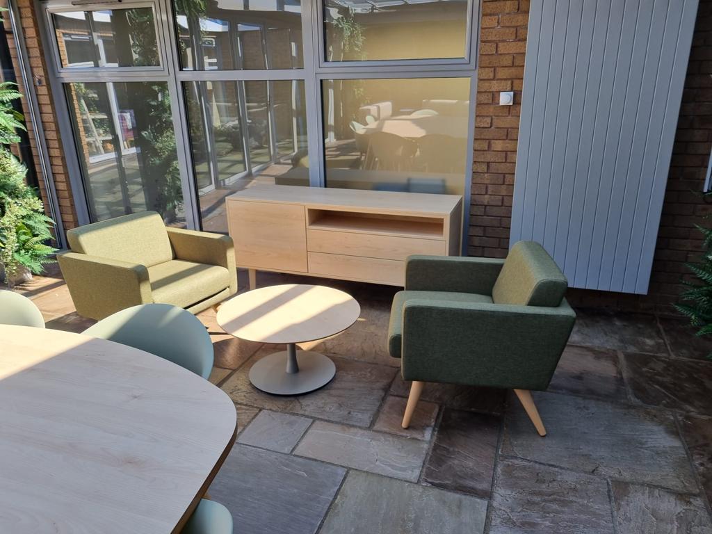 InteriorDiamond's tweet photo. Check out this recent job we completed at The Loyne Specialist School in Lancaster. 
Whilst schools out for summer, they wanted a whole new refit of furniture in the conservatory area.🌞

#school #dbisolutions #fitout #lancaster https://t.co/uiyHosJe4N