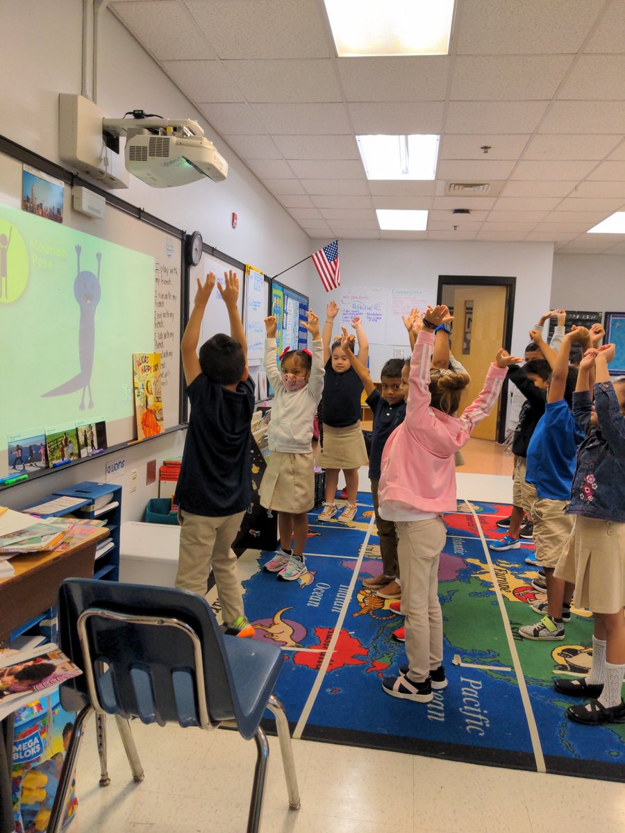 librarylifesja's tweet photo. We love starting our morning with some yoga or mindfulness. Gets our brains ready to go! Love these future yogies! https://t.co/5S6df1ZGnI