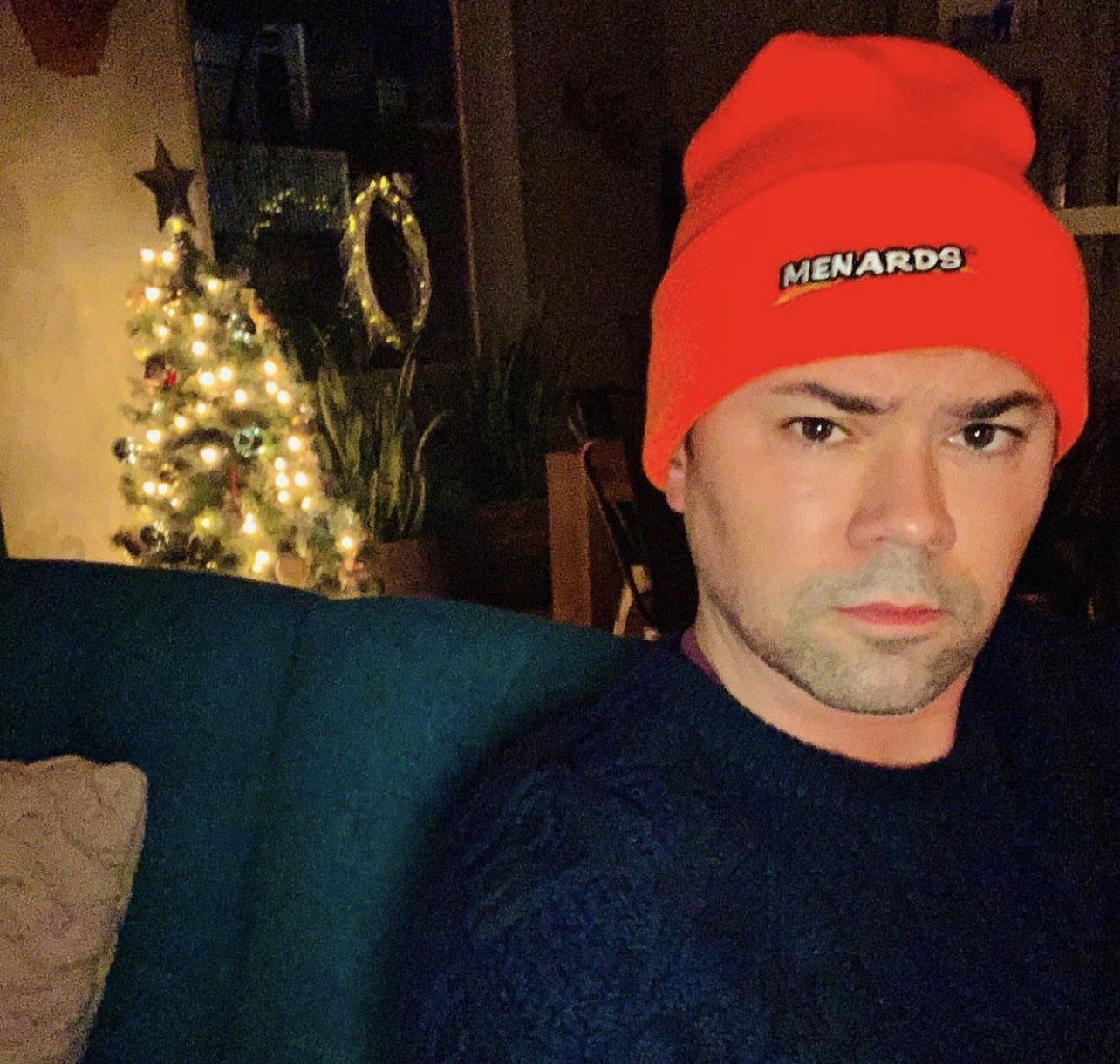 Happy birthday andrew rannells!! 