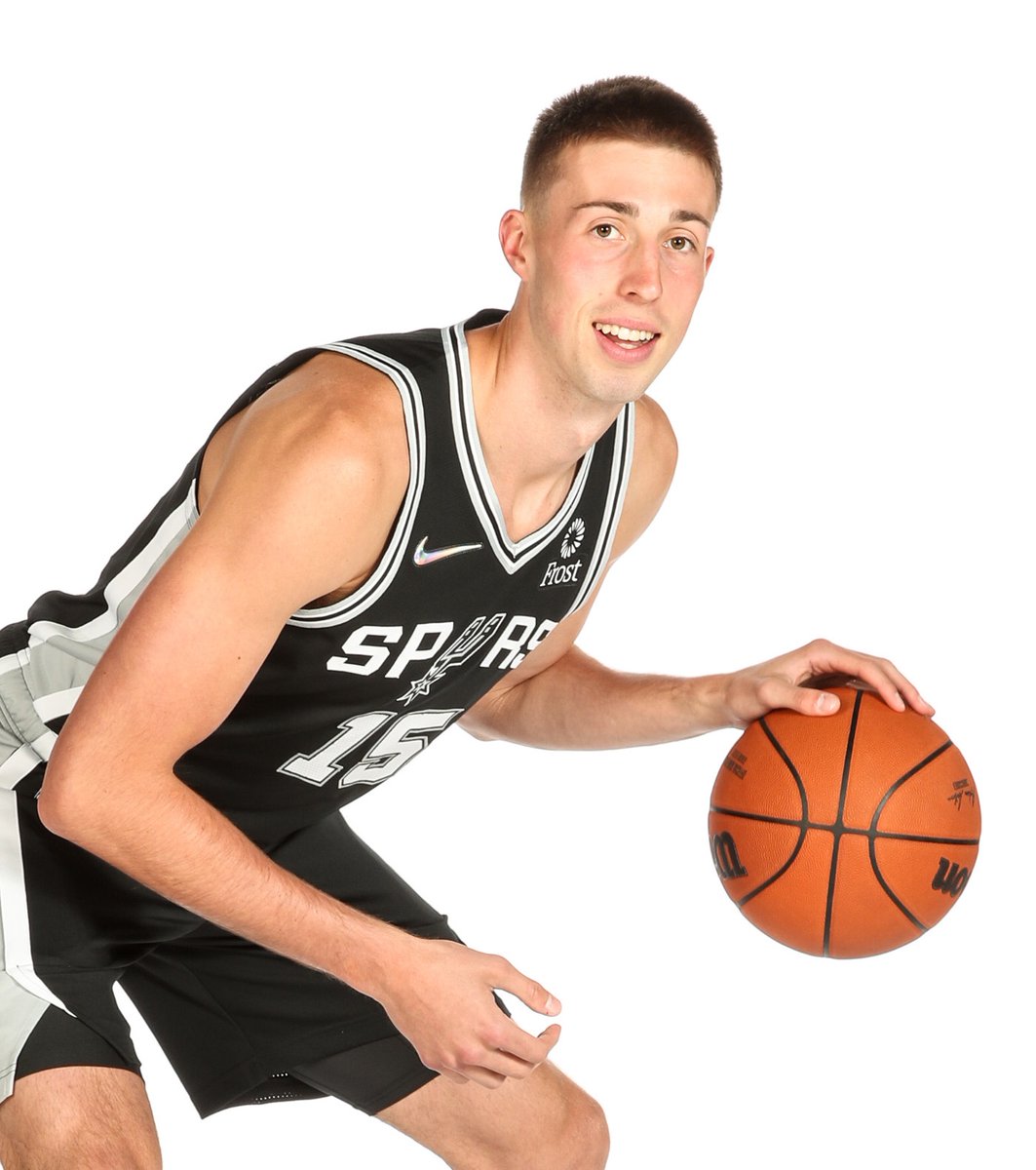 RT @NBA: Join us in wishing @JWieskamp21 of the @spurs a HAPPY 23rd BIRTHDAY! #NBABDAY https://t.co/Mcs08yjcyS