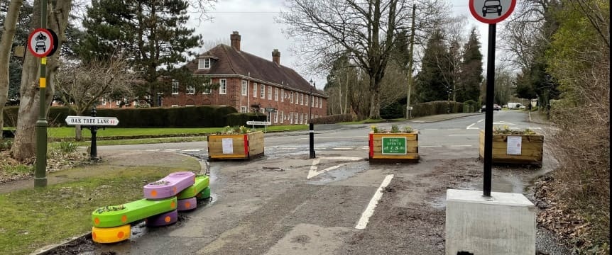 Come along to Bournville Park between 3 - 5pm this Thursday 25 August and give us your thoughts on Tranche 2 of the Bournville Places for People Scheme.  

Let us know what you feel the travel issues in Bournville are 🛴 🚗 🚶‍♀️ 

orlo.uk/LpID4