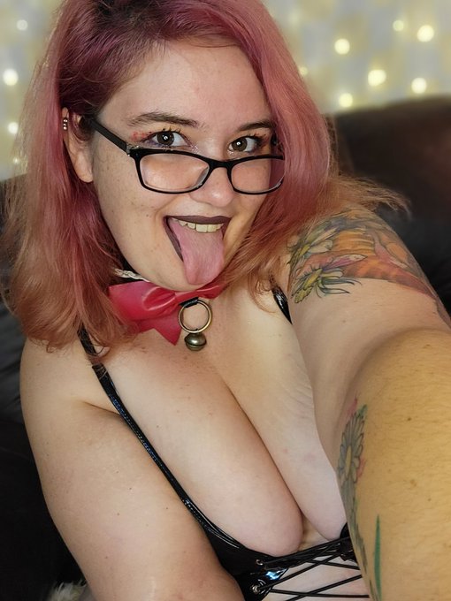 Mommasuki is enjoying her stream ;)  Milf chaturbate myfreecams bbw model camgirl lipstick glasses tongue<a href="/tag/mvsales"class="tags"><span>#mvsales</span></a>