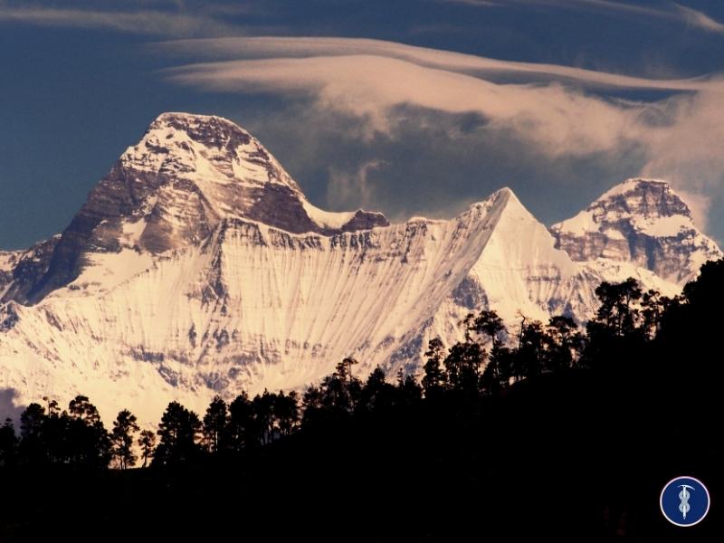 KahlurIndia's tweet photo. Mount #NandaDevi peak is the highest mountain in the Indian Garhwal Himalaya.
https://t.co/Y1lQ5JGYuT
#themountainsofIndia #kahluradventures #nandadevieast #uttarakhand https://t.co/c1ymM8FfUU