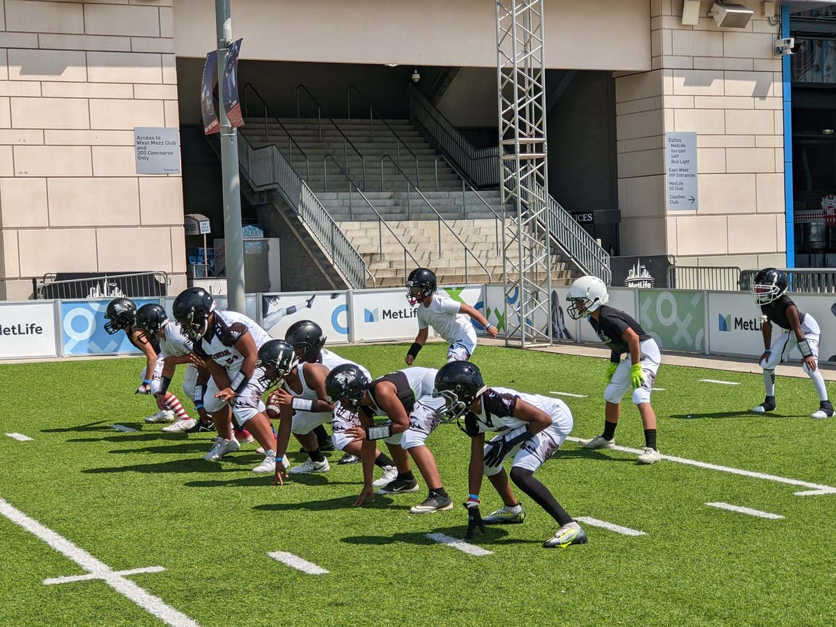 Greyson D 🏈 tweet media