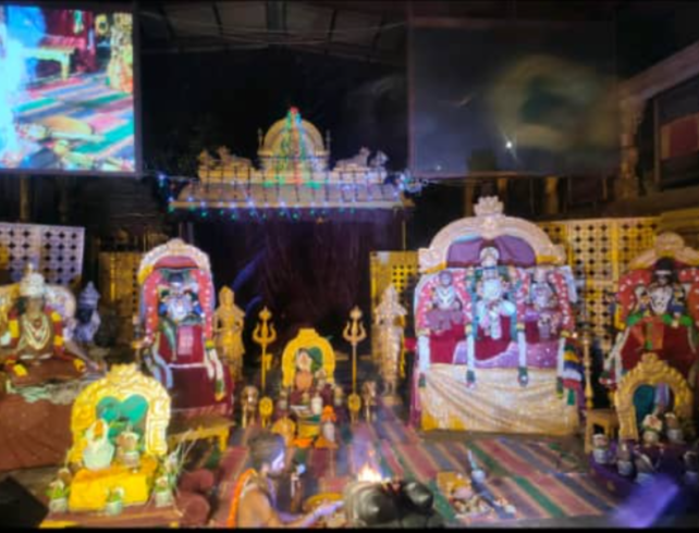 buddhaboy_AK's tweet photo. wowwwwww, what a divine setting for the deities in 100 crore temple. https://t.co/BWFpOvBWtO
