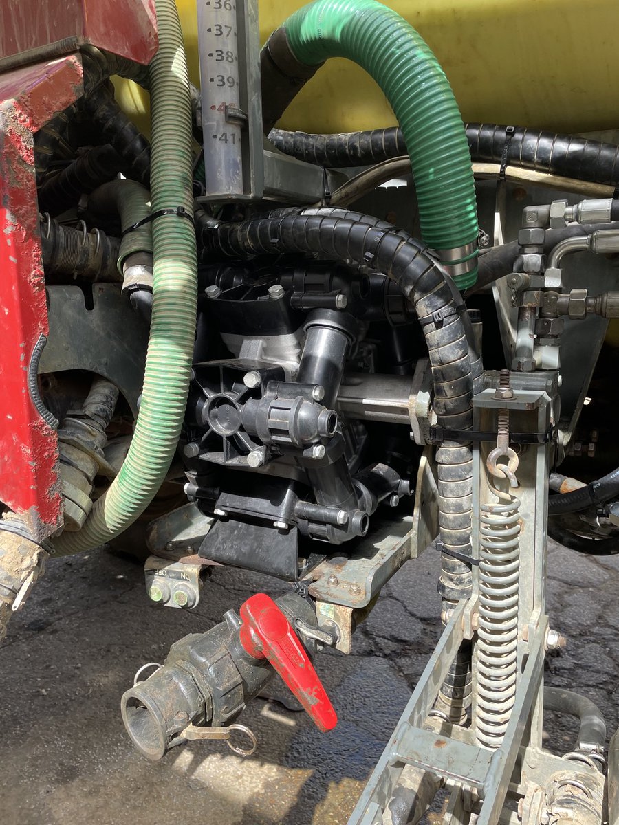 ChallisReed's tweet photo. Conversion form Hardi pump to Imovilli due to high price of the Hardi pump https://t.co/pz1eAWAAlz