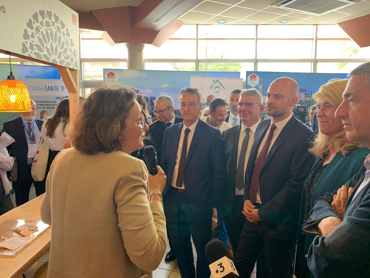 Parce que la rentrée passe toujours par #ruralitic2022 où tous ceux qui contribuent aux "villes et territoires durables" se retrouvent et en particulier sur le stand <a href="/orange/">Orange</a> pour découvrir "éternelle Notre-Dame" comme nos ministres #numérique #inclusion