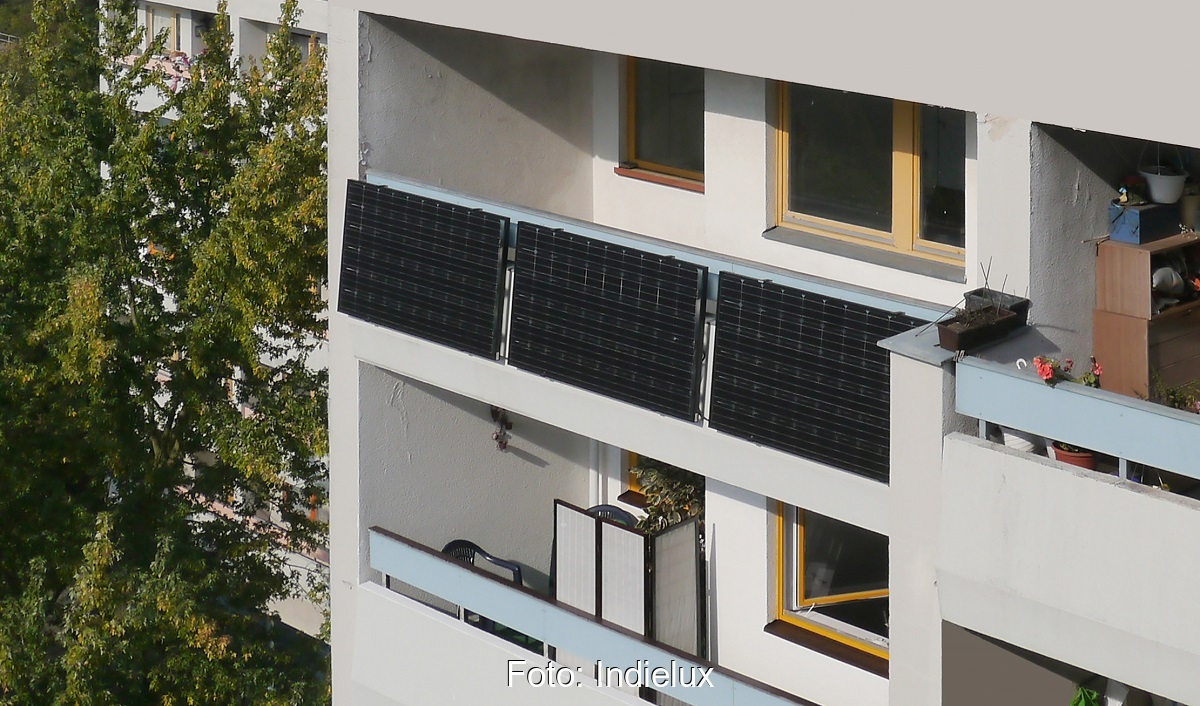 Stromwächter und Photovoltaik-Wechselrichter bilden Paketlösung für Balkon-Solaranlage: Die Steckersolar-Paketlösung aus dem Stromwächter Ready2plugin von Indielux und einem Steca-Wechselrichter ermöglicht den Anschluss von bis zu 1.800 Watt… dlvr.it/SX5cXT