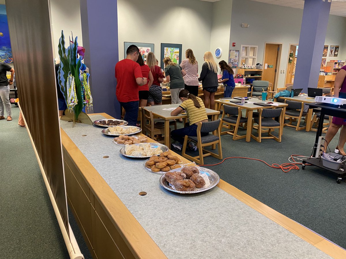 You know it’s going to be a great year when the opening breakfast includes Apple Uglies!  #CHES