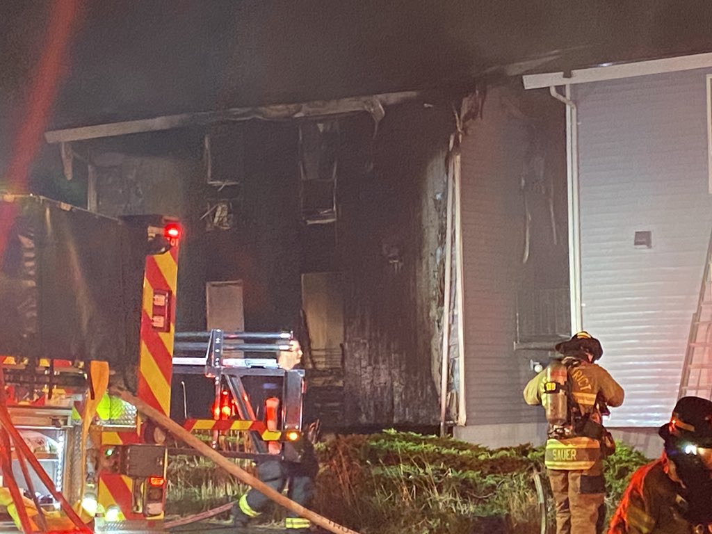 Doug Dillon on Twitter "A 2 alarm apartment fire in Lynnwood displaced