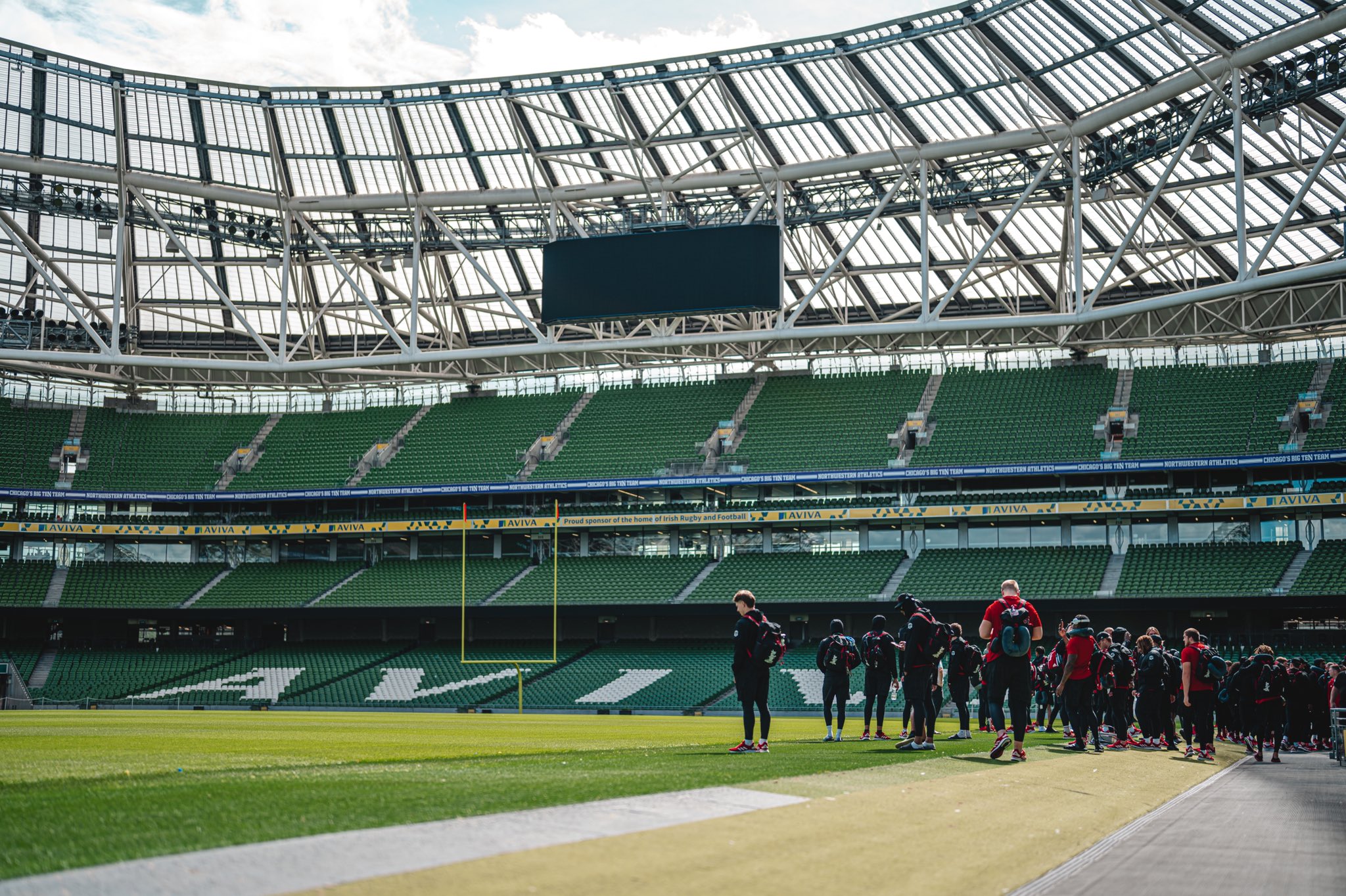 Nebraska Football Aviva Stadium T Co C1ujecqbwc Twitter