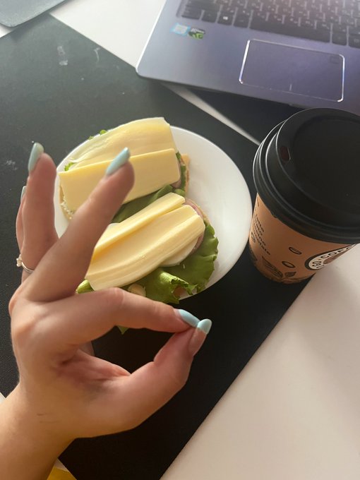 Finally eating!!! 🥰🥰🥰 https://t.co/APP845egtL<a href="/tag/bellyinflation"class="tags"><span>#bellyinflation</span></a><a href="/tag/bellykink"class="tags"><span>#bellykink</span></a><a href="/tag/bellybloating"class="tags"><span>#bellybloating</span></a><a href="/tag/be"class="tags"><span>#be</span></a>