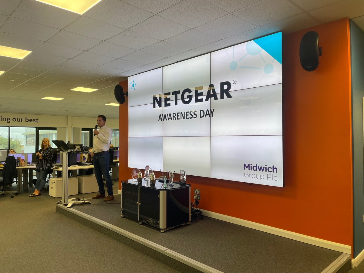 MidwichLtd's tweet photo. @NetgearBizUK have been turning ideas into innovation here at Midwich HQ today with their take-over! They haven't been able to visit us in 2 & half years!
The best way to establish connections is definitely through #BurgerJam 's amazing burgers, which we were treated to! https://t.co/LbISpwIIpK