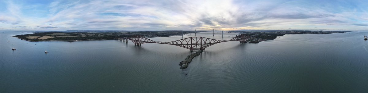 Bridges over the Firth of Forth in Scotland 🏴󠁧󠁢󠁳󠁣󠁴󠁿