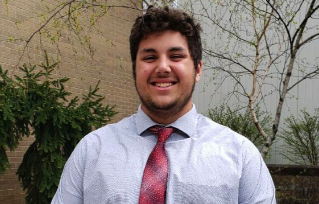 Metamora <a href="/MTHSFootball/">Metamora Football</a> 2023 OT <a href="/Ben_J_Wallace/">Ben Wallace</a> breaks down his recent verbal commitment to Illinois State here bit.ly/3wqV39E