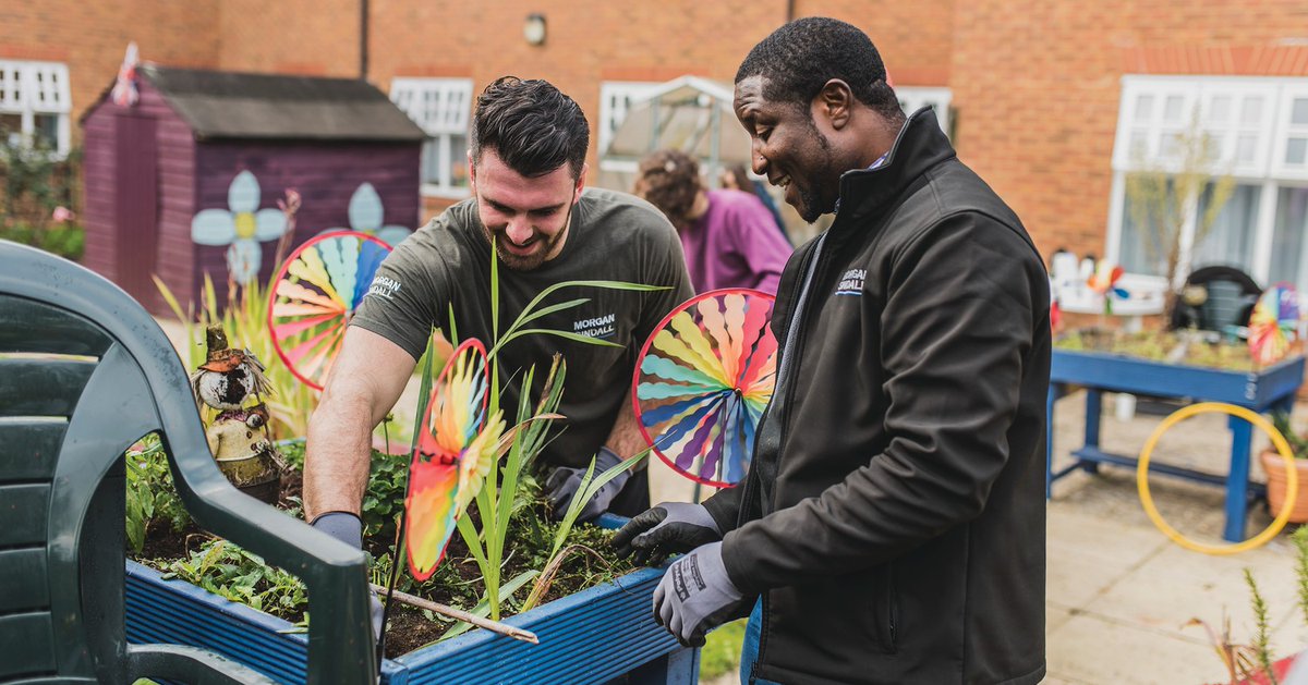 Construction firm <a href="/morgansindallc/">Morgan Sindall Construction</a> is organising two days of volunteering around the Middlegate area of the town, alongside its work for Great Yarmouth Borough Council to install new play equipment and create a new communal garden.
Sign up closes tomorrow: great-yarmouth.gov.uk/article/8835/C…