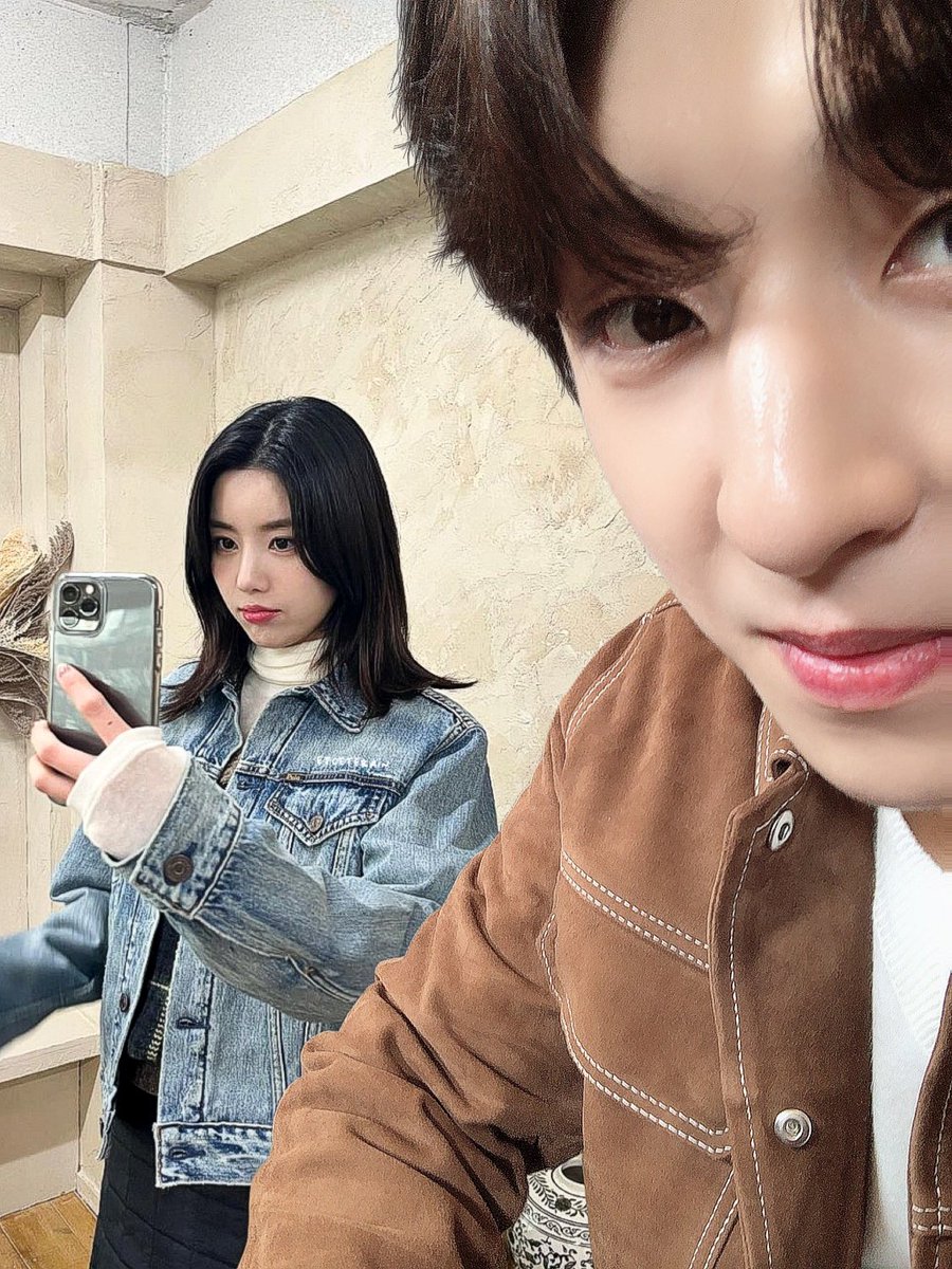 sonataurie's tweet photo. happy belated birthday, ๐ฐ!
#eunyoon #dutokki https://t.co/kkL1fhYdlb