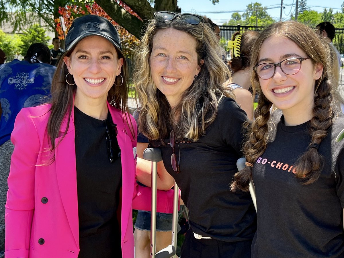 BethDavidson17's tweet photo. Good morning, it’s Election Day, do you know where your polling place is? #TeamBiaggi #NY17 #Prochoicevoter #DoItForOurGirls https://t.co/xh0bcHJcbM