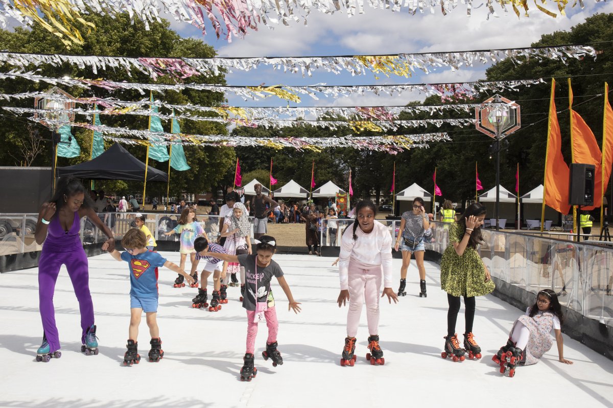 NewhamUnlocked's tweet photo. Saturday in Plashet Park was so much fun - now get ready for our next festival in #RathboneMarket in Canning Town, 12noon - 6pm this Saturday.
Roller-rink πΌ
Live Performances π§βπ€
Dance Workshops πΊ
Costume Making π§΅
Street Food π²
Community Kitchen π§βπ³
Community Wormery πͺ± https://t.co/OoGpurjFDL