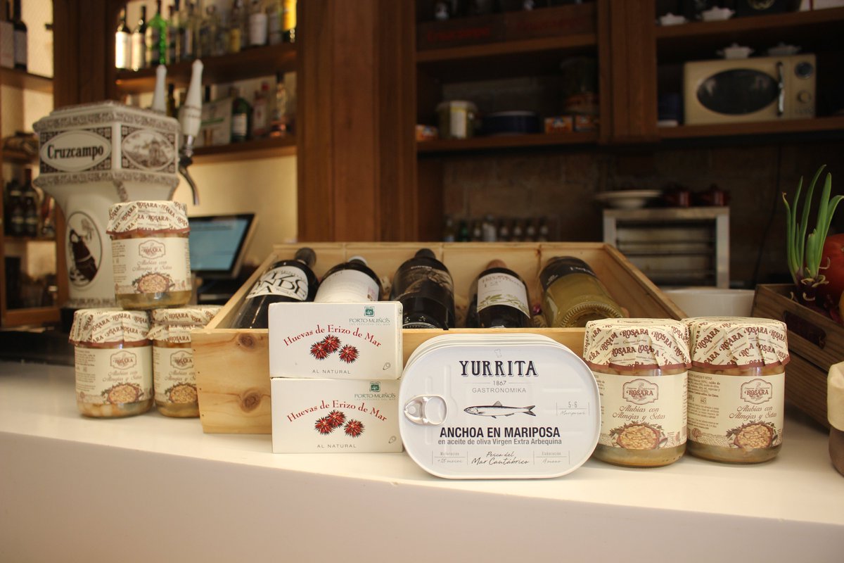 Ir acompañado por los mejores es garantía de éxito.

🐟Queremos agradecer el apoyo y confianza de marcas como  <a href="/yurritagastrono/">Yurrita Gastronomika</a>  

Calidad en nuestros platos y tapas.

Os esperamos en Calle Sánchez Pastor, en pleno centro de Málaga.

#laabaceriadelcantarrana #laabaceria